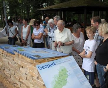Unesco Geopark Infostelle an der Kolbinger Höhle